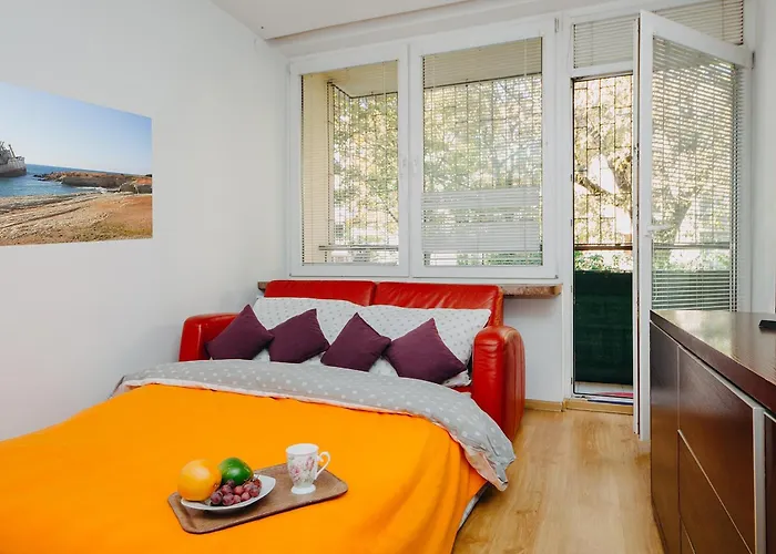 Quiet Flat In The Old Town